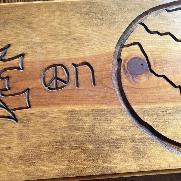 Vintage Huge Peace On Earth Carved Wood Folk Art Signed Earth Day u - Picture 4 of 6